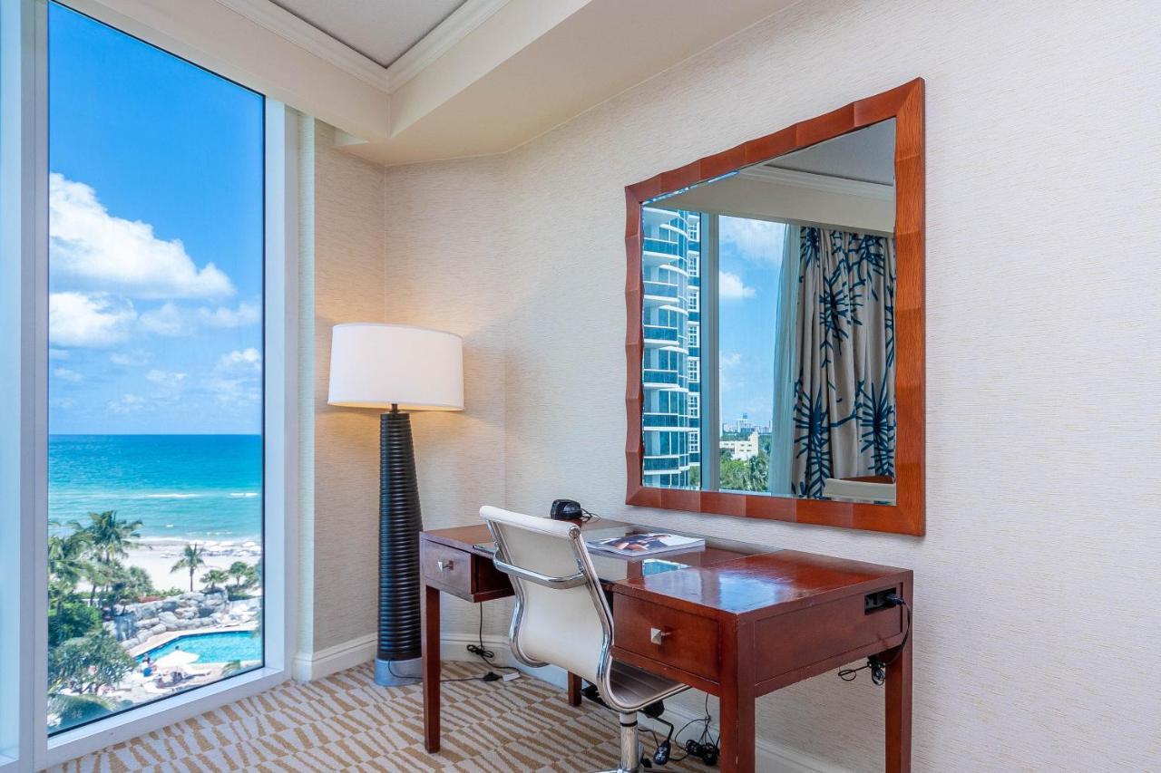 Trump Intl 2 Bedroom Apartment 1600 Sqf Ocean And Bay View ซันนีไอลส์บีช ภายนอก รูปภาพ