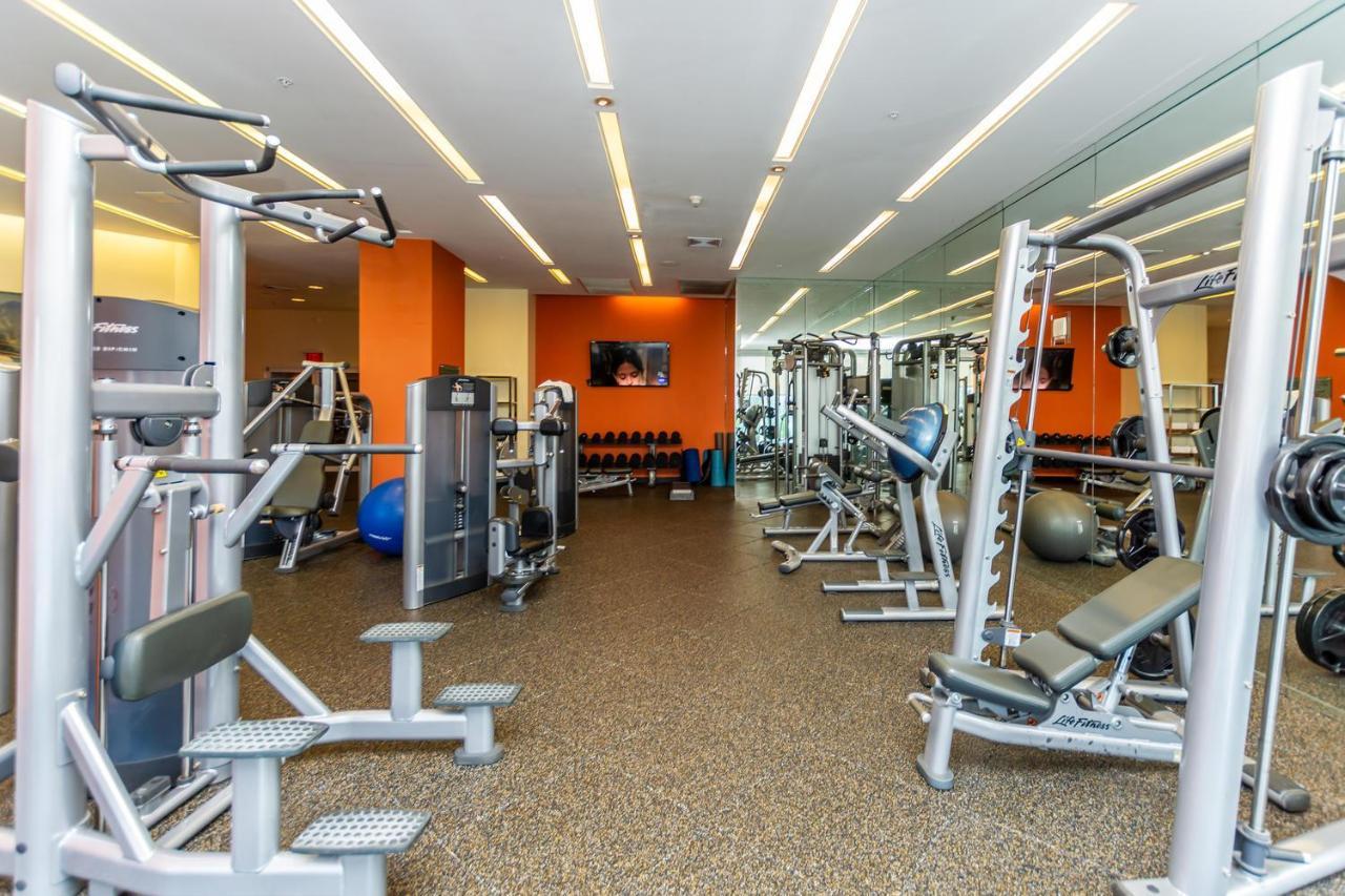 Trump Intl 2 Bedroom Apartment 1600 Sqf Ocean And Bay View ซันนีไอลส์บีช ภายนอก รูปภาพ