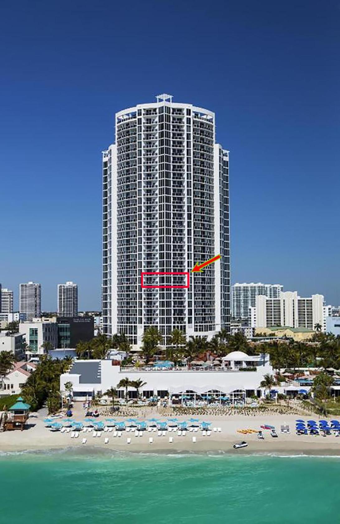 Trump Intl 2 Bedroom Apartment 1600 Sqf Ocean And Bay View ซันนีไอลส์บีช ภายนอก รูปภาพ
